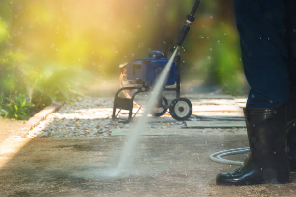 Best Graffiti Removal  in Standish, MI